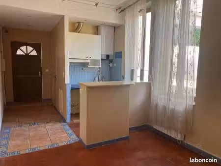 à louer – t2 de 32 m² – nîmes – disponible immédiatement