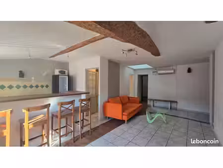 appartement roquevaire - 60m² - etage 2/3