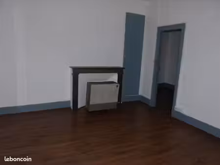 bel appartement lumineux proche commerces et écoles