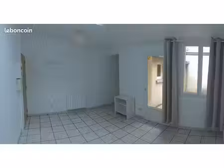 amiens studio 22m2 très bon état la hotoie – pàp