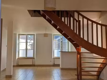 bel appartement f3/f4 duplex de 95 m²