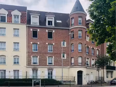 t3 lumineux de 76m2 meublé sur marcq en baroeul