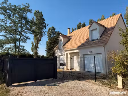location maison marchezais