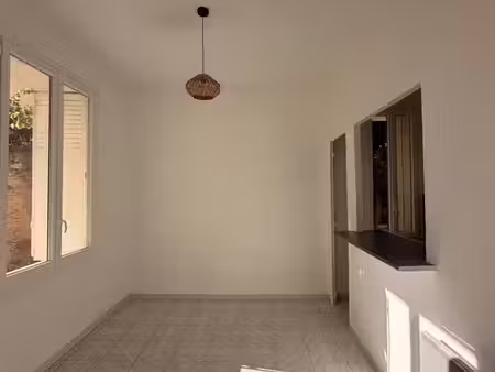 appartement 35 m² rénové – rdc côté jardin – 710 cc