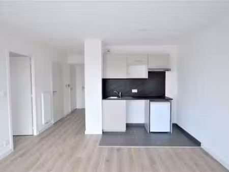 location appartement 2 pièces à nantes (44000) : à louer 2 pièces / 42m² nantes
