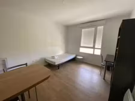 location appartement t1 meublé à laval (53000) : à louer t1 meublé / 21m² laval
