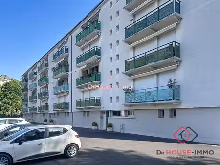 dans résidence calme  sécurisé et sans travaux  appartement avec balcon et vue dégagée