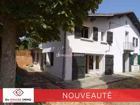 lautignac (31370) : belle maison rurale rénovée de type r+1   mitoyenne 1 coté avec 1 gran