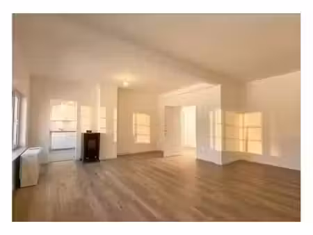 appartement à louer à rue astrid 3 péruwelz (vbe62090)