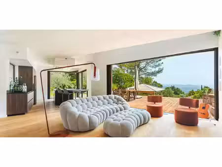 maison avec piscine et jardin solliès-ville (83)