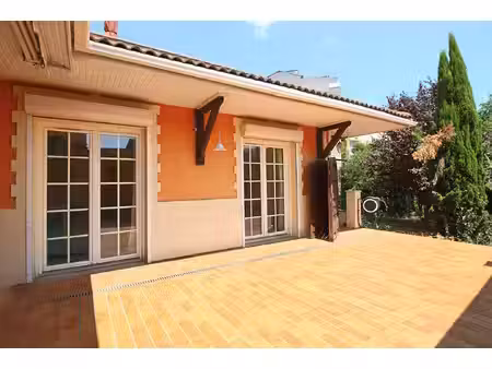 maison 2 chambres avec terrasse et jardin