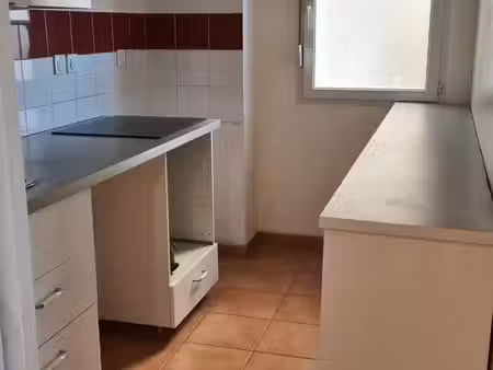 location appartement 3 pièces 52 m² à berriac (11000)