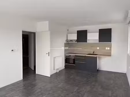 location appartement 2 pièces 48.72 m² à wambrechies (59118)  746 €