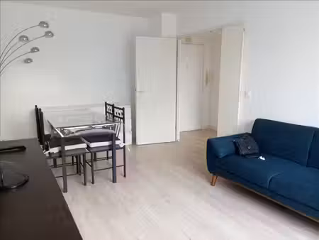 appartement - rdc - 44 01 m2 - 2 pièces - meublé