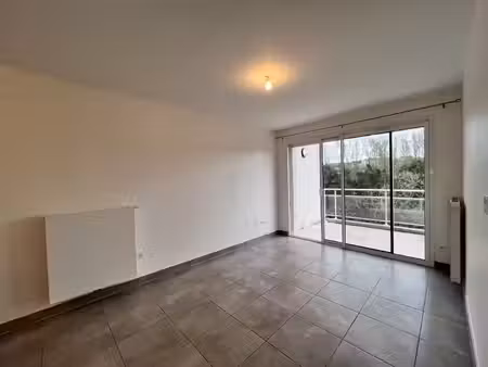 appartement t2 - onet-le-chateau