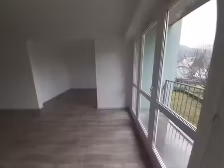 t4 avec balcon  pas de travaux à prévoir  entre nature et belfort à 30 mn