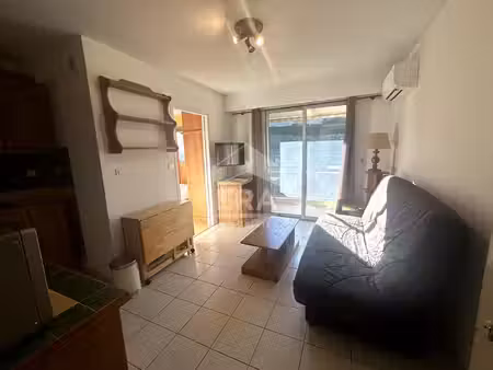 appartement 2 pièces à louer à villeneuve loubet - dernier étage avec balcon et piscine
