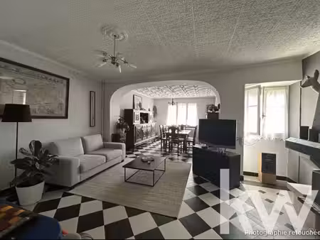 à vendre maison de 6 pièces (171 m²) avec dépendances à ba
