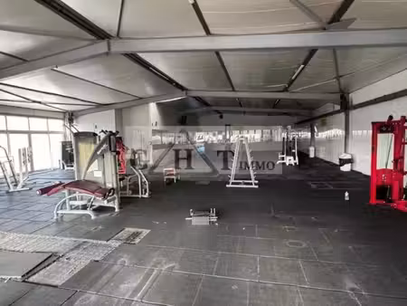 local erp 780 m² – à louer a neuilly sur marne