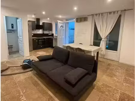 location appartement 3 pièces 56 m² à auriol (13390)  1 150 €
