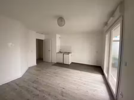 location appartement 2 pièces 55 m² à thiais (94320)  1 031 €