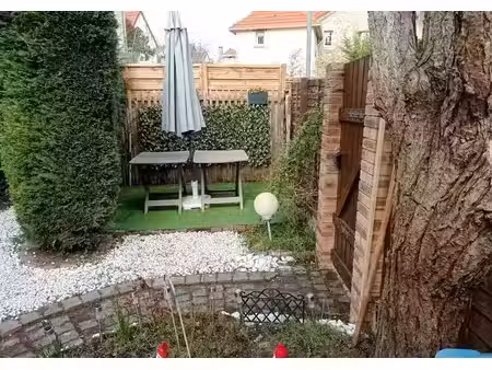 location meublée appartement 2 pièces 42 m² à versailles (78000)  1 060 €