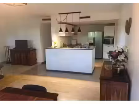 location appartement 4 pièces 95.99 m² à nimes (30000)  1 180 €