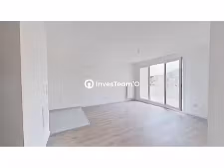 appartement t3 - non meublé + balcon + parking