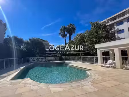 location meublée appartement 3 pièces 72.32 m² à antibes (06600)  2 150 €
