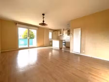 location appartement 4 pièces à pleumeleuc (35137) : à louer 4 pièces / 82m² pleumeleuc