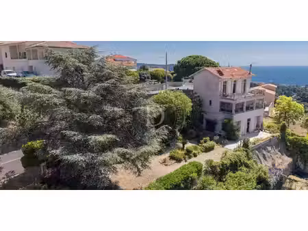 villa en bord de mer nice (06)