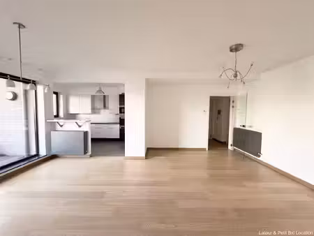 appartement à louer à avenue marcel thiry 105 woluwe-saint-lambert (vbe62189)