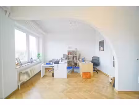 spacieux appt 2ch avec terrasse et permis pour duplex 4 ch