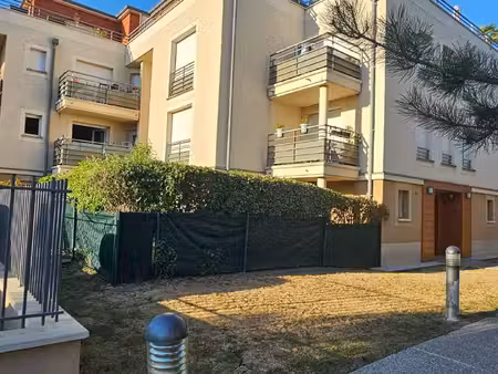 charmant 2 pièces avec grande terrasse – résidence de standing à othis