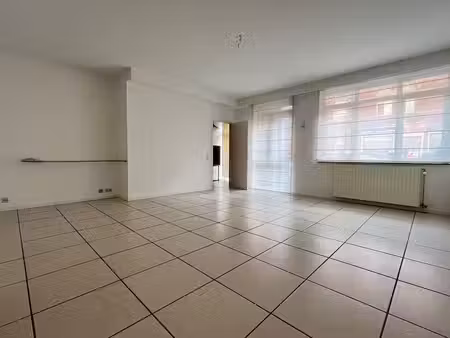 appartement à louer à tournai € 900 (lrgfz) - primmo-tournai | zimmo