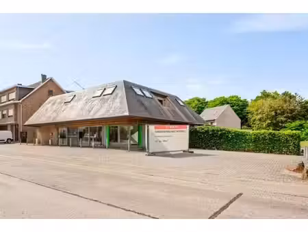commerce avec appartement