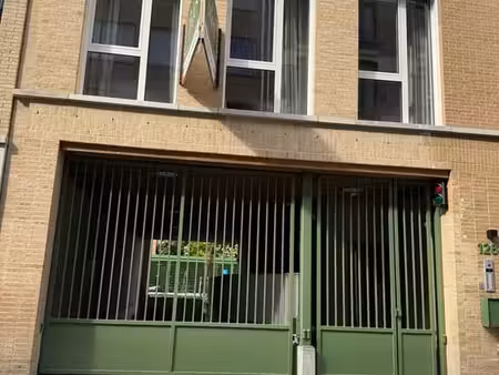 ondergrondse autostaanplaats te koop!