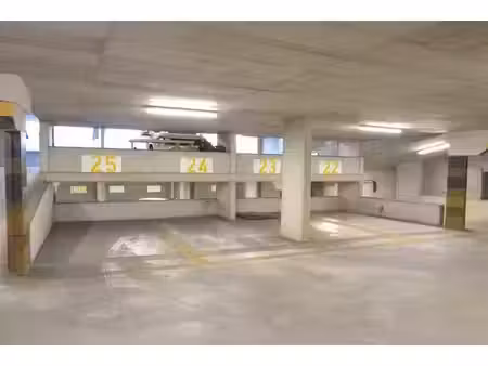 parking/boxe de garage
