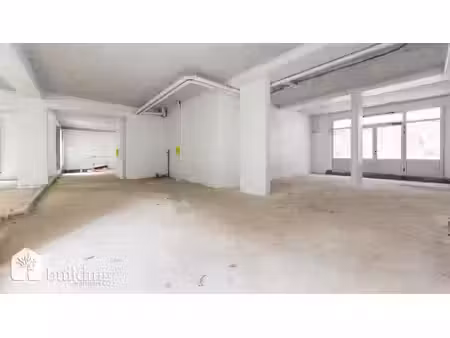 batignolles paris 17ème - local commercial 195 85 m² carrez avec 35 50 m² de jardin