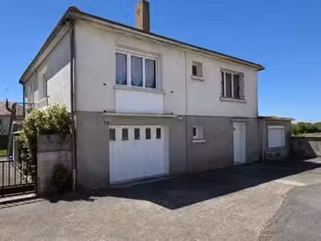 vente maison à bégrolles-en-mauges (49122) : à vendre / 160m² bégrolles-en-mauges