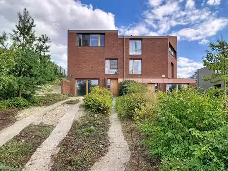 maison neuve mitoyenne avec jardin à leefdaal