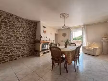 vente maison à saint-michel-mont-mercure (85700) : à vendre / 179m² saint-michel-mont-merc