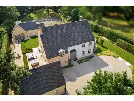 villa exclusive avec maison d'hôtes et installations équestr