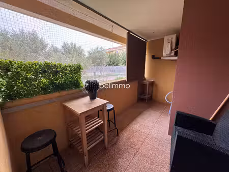 salon de provence - apaprtement meuble t2+ terrasse + place de parking - 36.81 m2