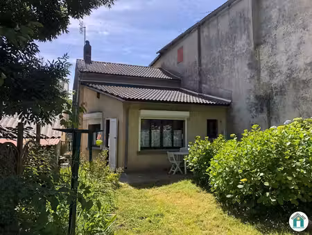 maison de village - 56m ²