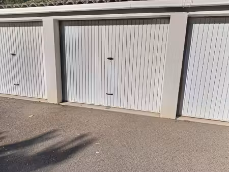 vente garage 15 m²