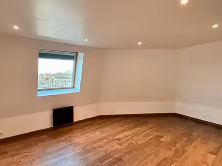 appartement rénové à louer 695/mois estaires