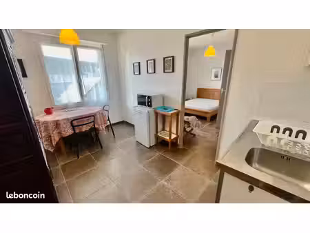 t2 meublé proche centre ville et lycées