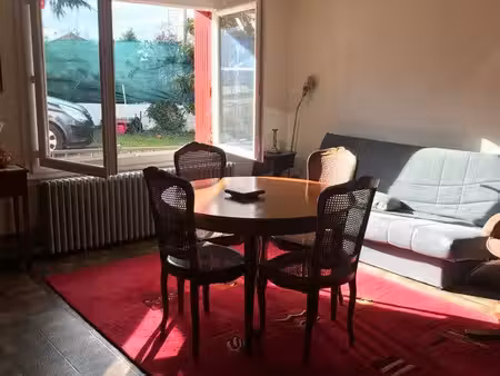 loue appartement à villerest