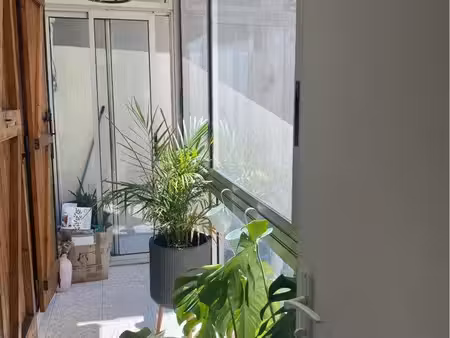 t2/t3 meublé avec jardin